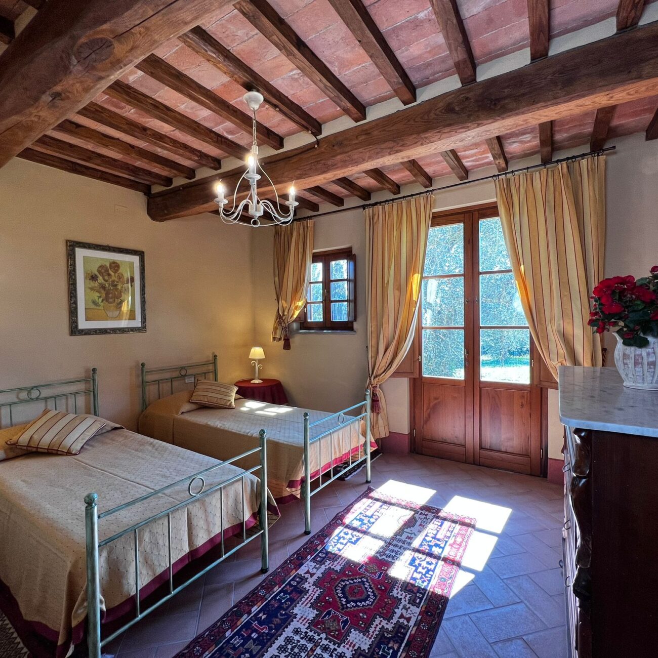 02a-frantoio-camera.jpg